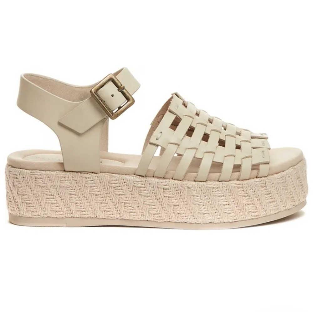 NWT Kelsi Dagger Platform Sandal